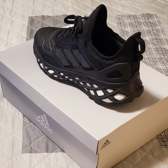 Adidas Web Boost,Men 8.5 - Picture 2 of 14